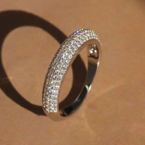 Moissanite Jewelry style full diamond shiny ring for women light luxury engagement wedding accessory exquisite and elegant popular online