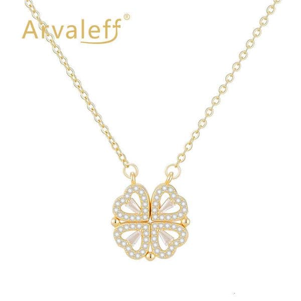 Silver Necklace Magnetic Heart Pendant White Light Luxury Fashion Collarbone Chain 18k Gold Moissanite with Diamonds Wholesale