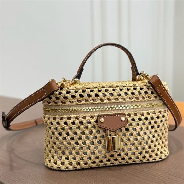2026 Woman Straw Makeup Bag Designer Bag Mini Cosmetic Tote Bag Fashion Crossbody Make Up Purse Summer Handbag