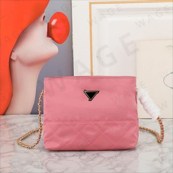 New 2026 Women's Quilted Nylon Logo Crossbody Bags In Multi-Colors, Premium Gold Chain Strap, Lightweight Design, Ideal For Daily And Casual Street Outings-4