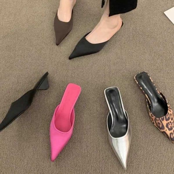 New Luxury Pointed Toe Women Mules Slipper Fashion Candy Color Ladies Elegant Dress Sandal Square Low Heel Slip on Slides Shoes Z260323