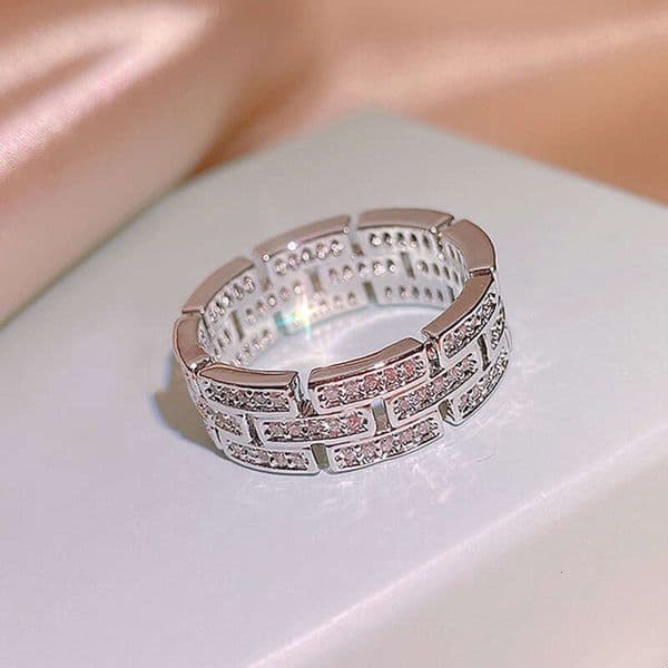 INS Style High-End Light Luxury Moissanite for Women Niche Design Simple Fashion Geometric Pattern Trendy Ring