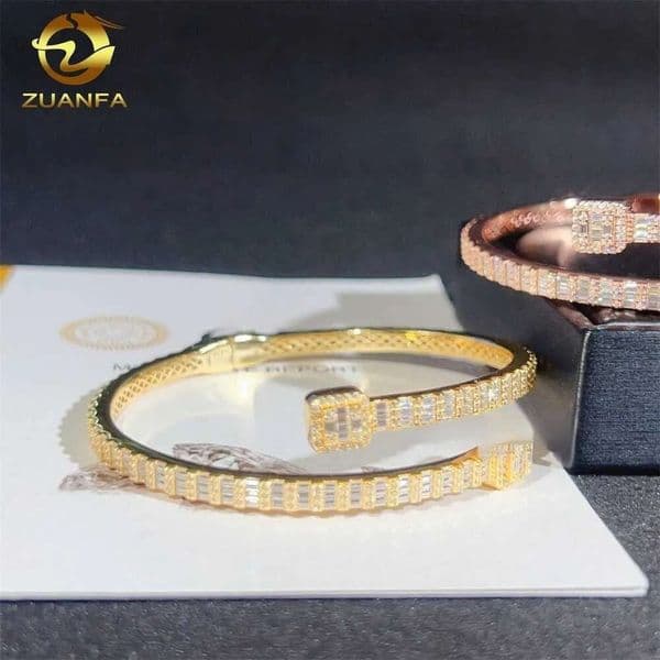 New Arrivals Iced Out Jewelry Hip Hop Custom Silver Baguette Moissanite Diamond Bracelet Bangle
