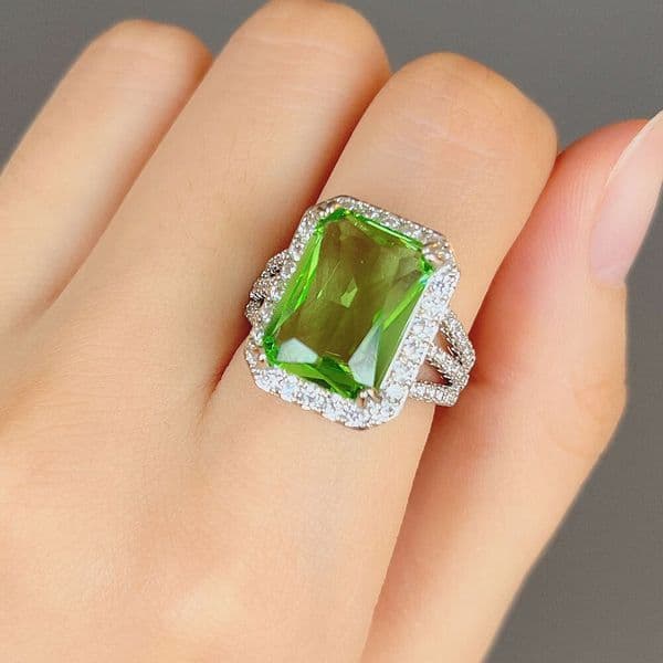 popular live stream hot sale: Simulated princess cut olive green Moissanite ring Jewelry fashion engagement ring
