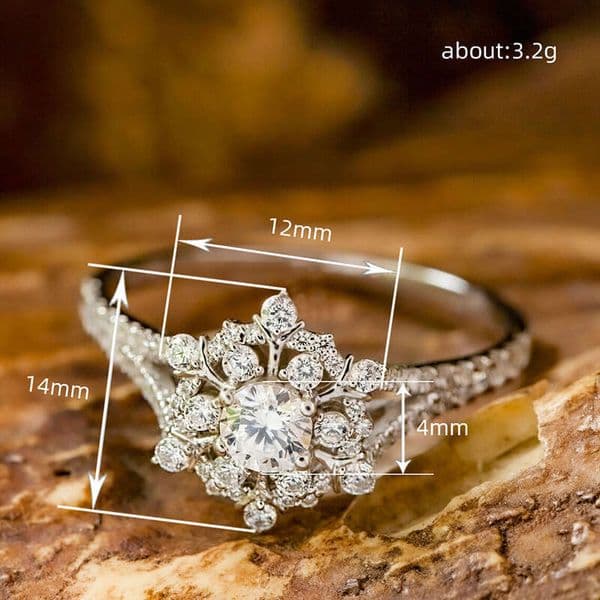 Snowflake New Inlaid Light Luxury High-end Fashion Temperament Commemorative Gift Wedding Ring