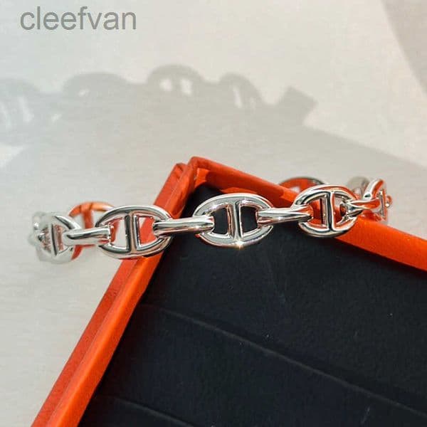 Bracelets woman Designer bracelets for women Luxury Bracelets Bracelet Jewelry fashion Pig nose full of diamonds 18K Gold Everything Fashion ot buckle bracelet 03