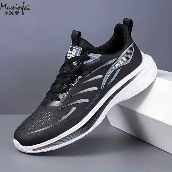 2026 New Ultra Light Sports Shoes Lightweight Soft Soled Mens Running Shoes Plus Size Casual Mens Shoes 39-47 K260323
