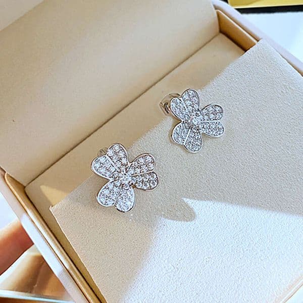 Clover Lucky Wheel for Women New Best-Selling Exquisite Floral Fashion Earrings