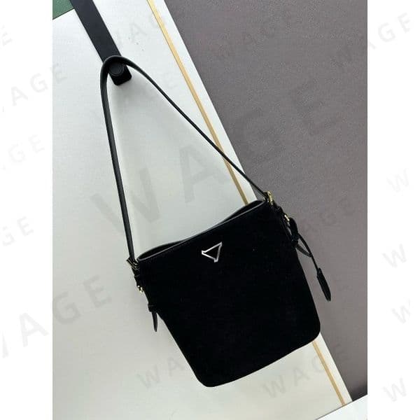 New 2026 Women's Suede Logo Bucket Bags In Multi-Colors And 2 Sizes, Premium Adjustable Strap, Soft Texture, Minimalist Design, Ideal For Daily And Trendy Work Outings-4