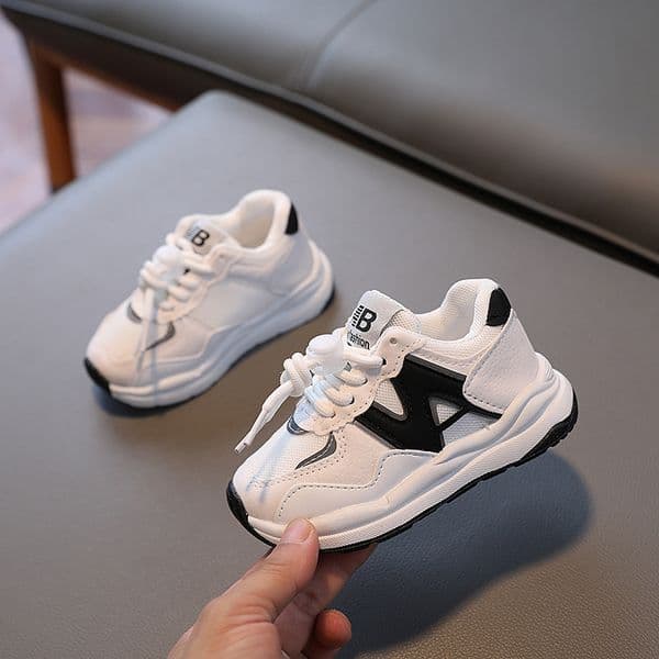 New Balance Style Kids Sneakers Boys Girls Breathable Mesh Running Shoes Anti-Slip Casual Toddler First Walkers Black White Children Sports Shoes Free shipping