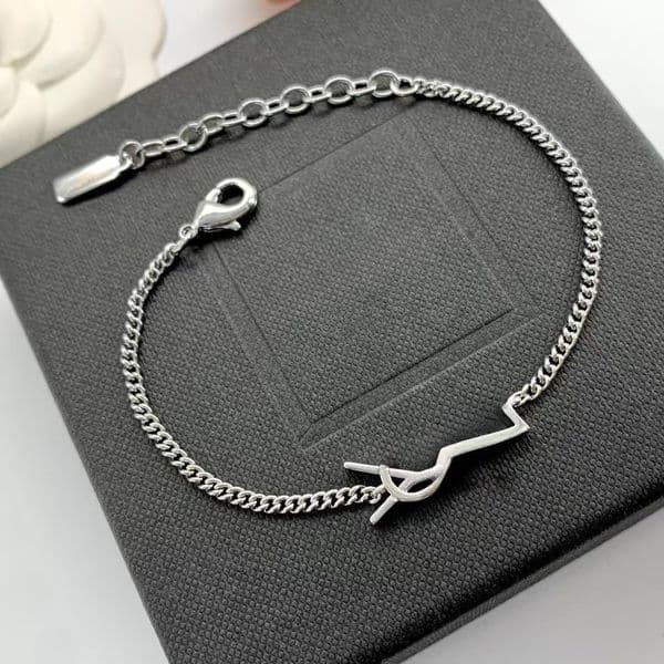 Designer New Necklace Letter Bracelet Rhinestone High Quality Simple New Necklace Female Manufacturer