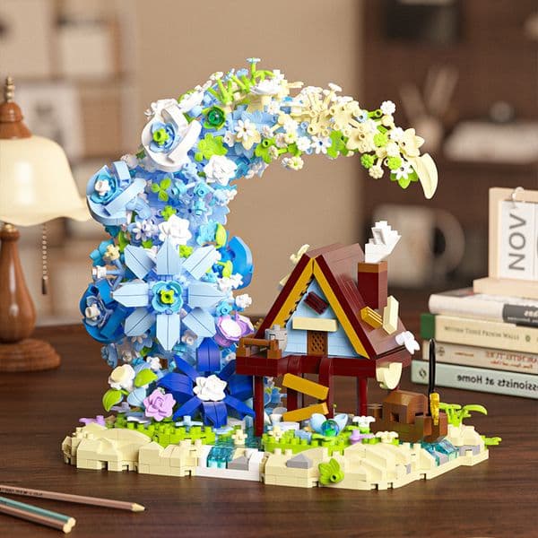 Four Season Tree House Building Blocks with Dust Cover Mini Bricks Toy for Desktop Decoration