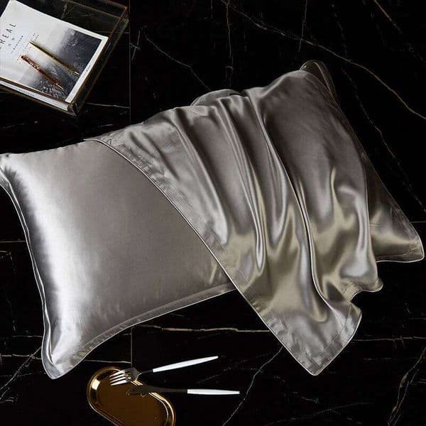 DISANGNI 100% Natural Mulberry Pillowcase for Hair and Skin - Front Pure Silk & Back in Breathable Lyocell Fiber, 1 Pack 26H0324