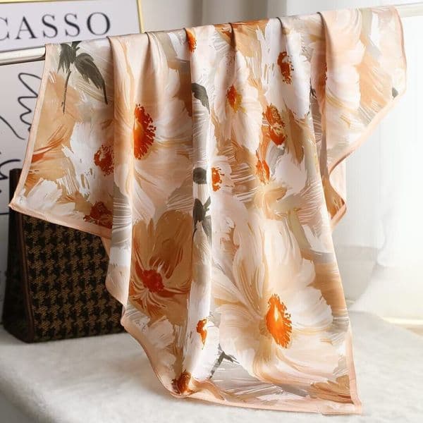 100% mulberry 12 scarf women, fashionable versatile for spring and autumn, high-end printed silk square scarf, suitable as a beach cover-up