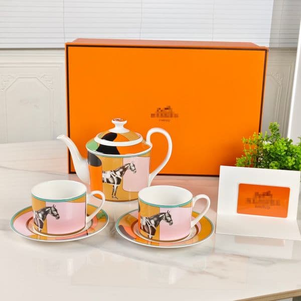 2026 Premium Bone China Teapot Set With Two Cups, Modern Chic Design, Ideal For Home, Office, Tea Parties, Or Special Occasions, High-Quality Free Shipping