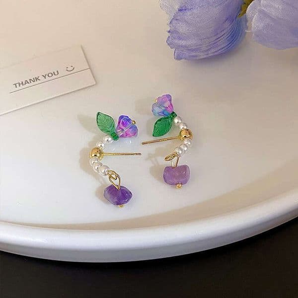Zhao Silu's same style lily of the valley pearl earrings for women, unique design with a forest-inspired sweet charm