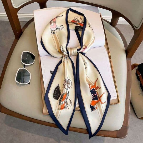 New Vintage Carriage-Style Small For Women, Fashionable Narrow Pointed Corner Oblique Silk Scarf, Decorative Hairband, Long Neck Scarf