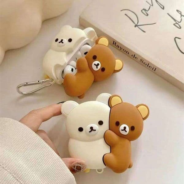 For AirPods 4 3 2 1 Pro Pro2 Earphone Case 3D Rilakkuma Hug Bear Silicone Cartoon Headphone Box With Pendant Cute Cover 26L0324