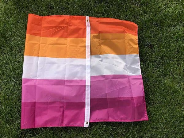 TIKI FLAG sunset Lesbian Pride Flag 3x5fts 90x150cm polyester hanging Rainbow flag for home decoration L260603