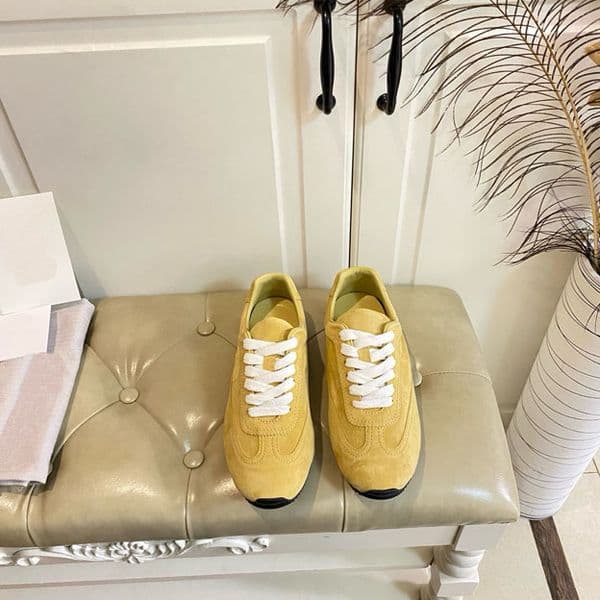 Suede casual formal shoes, breathable mesh outdoor running shoes, lace up men's and women's sports shoes, bouncing non slip rubber sole, flat bottom training shoes