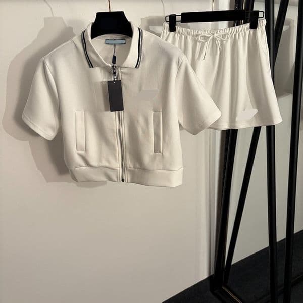Women Sporty Tees Skirt Outfits Designer Cropped Zipper T Shirt Elastic Waist Mini Shorts Summer Trip Vacation Casual Suits