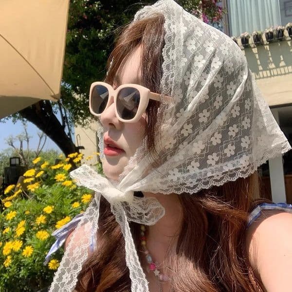 Vintage Lace Scarf Triangle Neck Scarf Bohemia Embroidered Lace Headscarf Y2k Floral Crochet Hair Bands For Women Sweet Kerchief 260325