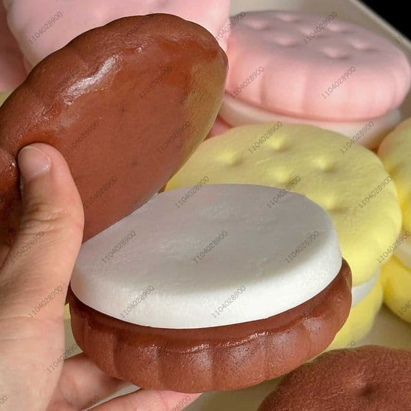 HOT Squishy Simulated Cake Squeeze Toy Fidgets Toys Big Cookie Biscuit Slow Rising Anxiety Antistress Squishys Gift Adults Kids C260325 C260327
