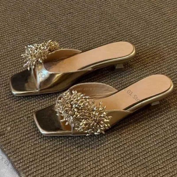 2025 Gold Rhinestone Flower Sandals and Slippers Womens Summer New Fashion Temperament Square Toe Open Toe Stiletto Slippers Z260325