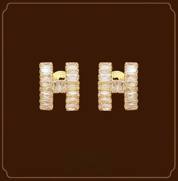 New mosquito coil-shaped non-pierced ear clips trendy elegant high-end light luxury simple unique versatile with zircon for women