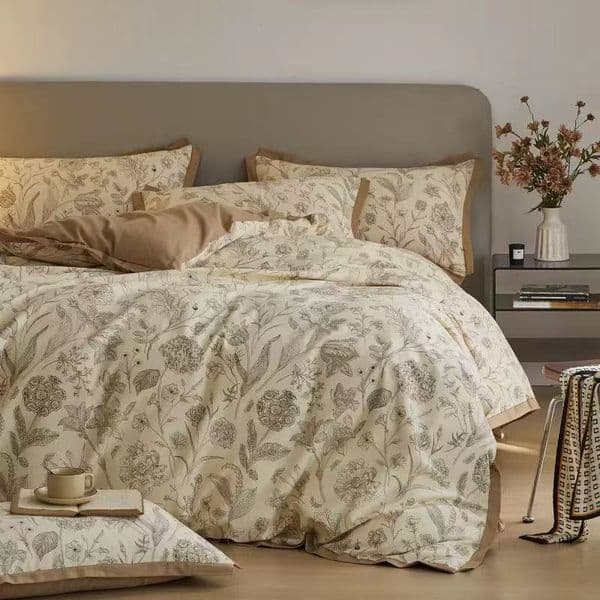 2026 Foreign Trade Light Luxury High End Feel Four Piece Perfume Cologne Set Washed perfume Silk Sheet Internet Celebrity Bedding Quilt cologne Cover Bed Skirt