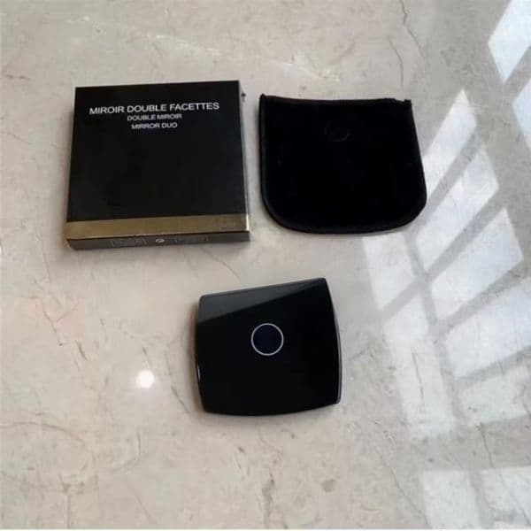 gift set Luxury Designer Decor Women Compact Folding Fashion Designer Black Portable Makeup Mirror Smooth Double-Sided Cosmetic Mirrors For Travel Make Up Tools