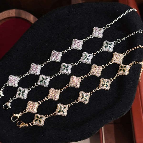 Vintage Mid-Age Style Light Luxury Green Gemstone Pink Diamond Four-Leaf Clover Bracelet High-End Exquisite Design Jewelry