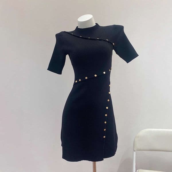 2026 autumn new designer French elegant black ribbed button slim fit women's knitted dress