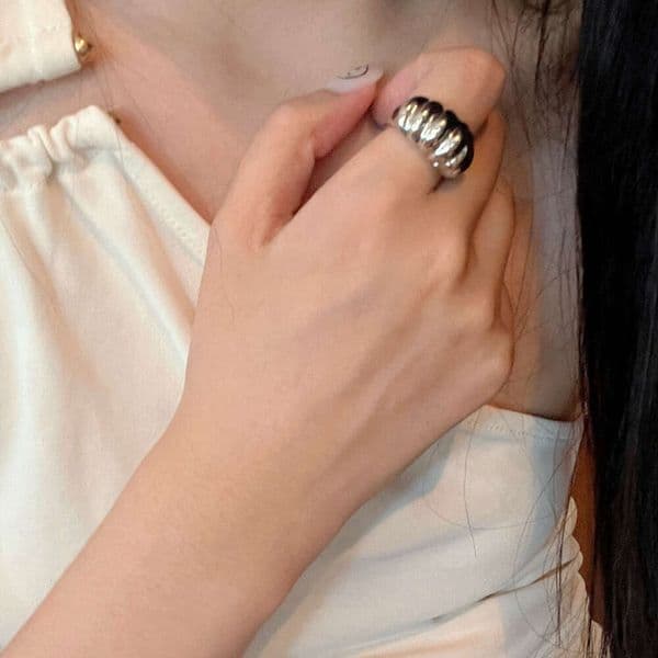 Korean INS Style Fashion Design Sense Horn Bag Glossy Gold-Plated Silver-Plated Open Ring for Women Niche Old Money Jewelry