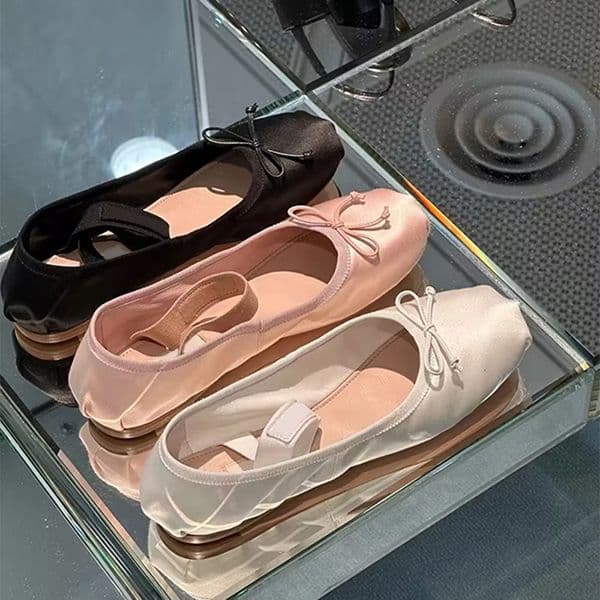Designer Leather Ballet Flats Ballerinas Diamond Dance Shoes Mary Janes Satin Square Toe Nude Satin Bow Party Shoes 1062