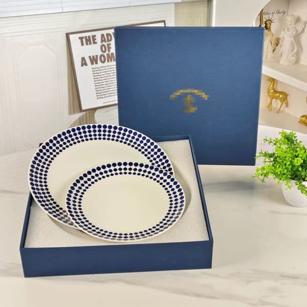 Elegant European Ceramic Plate Set, Sophisticated Design, Perfect for Dining, Parties, Home, or Gift, Premium Quality, Stylish & Durable