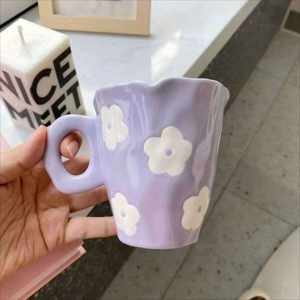 Ins style small fresh hand squeezed mug with high appearance drinking creative ceramic cup 26Y0326