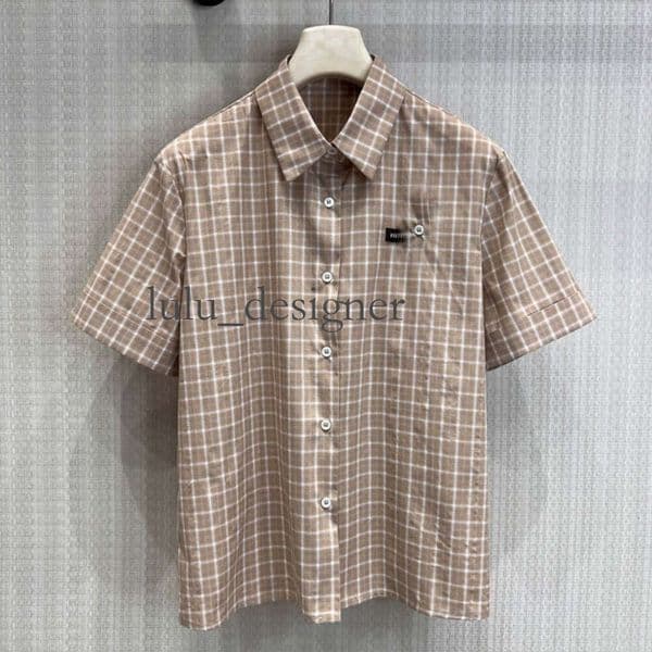 Designer 26 Early Spring New Model Haute Couture Miu Simple Casual Retro Classic Turn-Down Collar College Style Short Sleeve Shirt