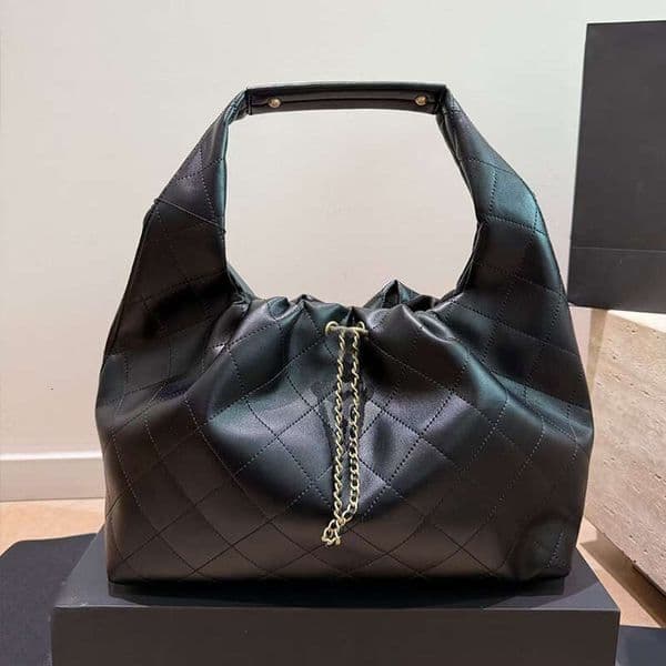 Designer Hobo Bag Handbags Shoulder Bag 26C Soft Quilted Leather Luxury Large Shopping Bags Gold Chain Drawstring Luxury Hippie Totes Bag