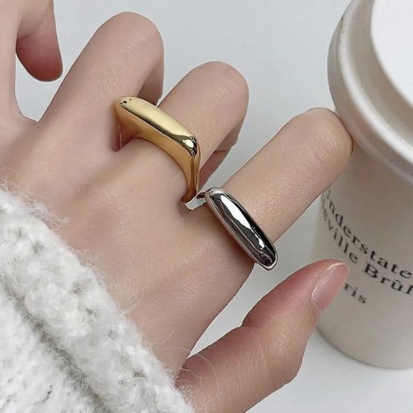 French Niche n Enamel Ring Fashion Simple Folded Accessory Gift Suitable For Womens Daily Wear 260326