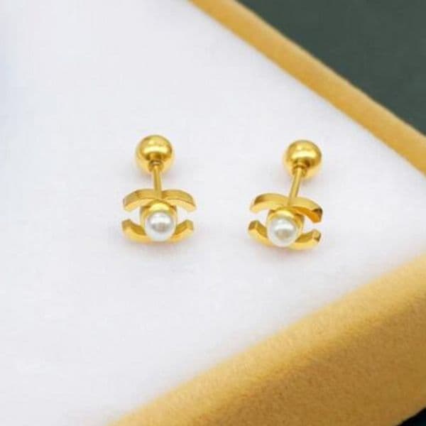 Gold Color Luxury Designer Earrings Studs Cute Size Ball Trendy Studs With White Pearl Titanium Steel Fashion Earrings For Women Girl