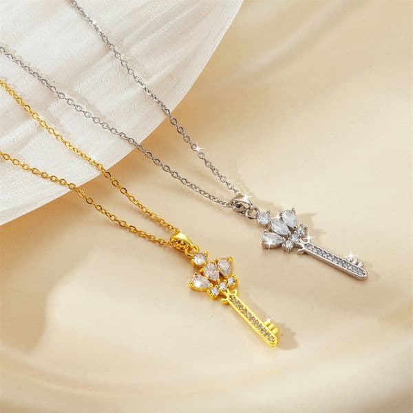 Korean and Japanese fashion style micro-inlaid zircon crown key pendant accessory titanium steel necklace for women, high-end clavicle chain