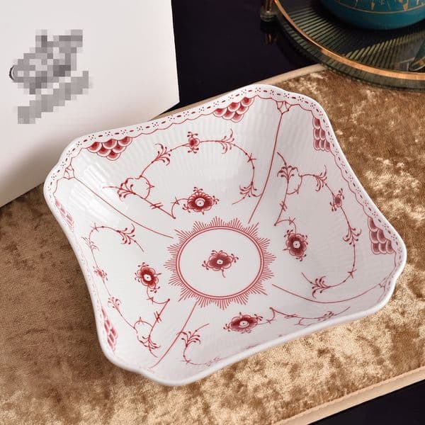 Premium European Bone China Nut Tray, Chic Design, Ideal for Nuts, Snacks, Tea Time, Home, Office, or Gift, High-Quality & Elegant
