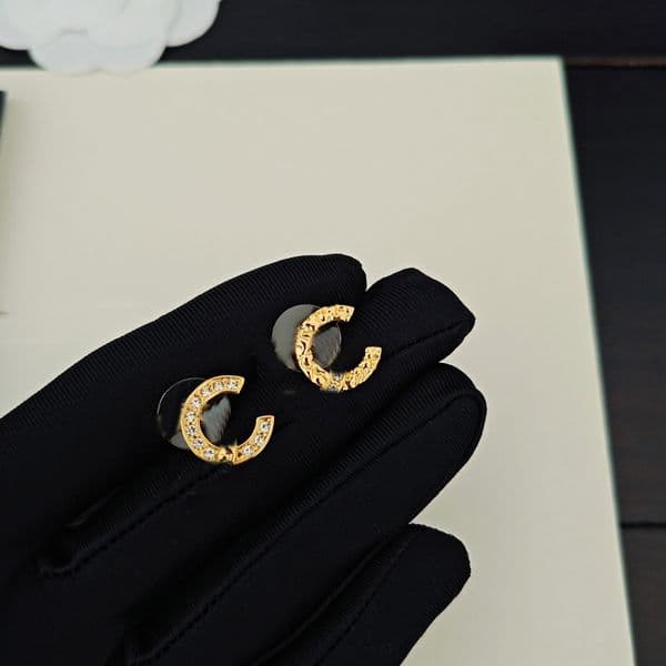 26C Stud Earrings Pearl Diamond Drop Gold Ccity Earring Designer for Woman Fashion Brand Not Fade Silver Wedding women earings 2789