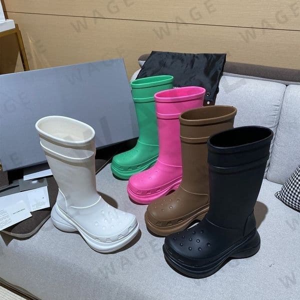 Trendy Women's Black Knight Long Rain Boots, Thick Bottom Anti-Slip Waterproof High-Calf Knee-High Fashion Rain Booties for Outdoor Wear -3