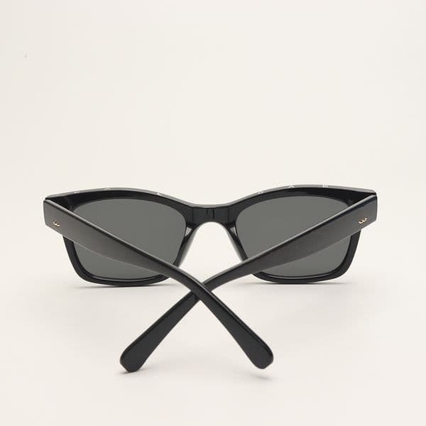 cute business Cat rotundity funny Eye Frame designer luxury sunglasses for women letter classic Travel trend Beach shading UV400 protection polarized fashion