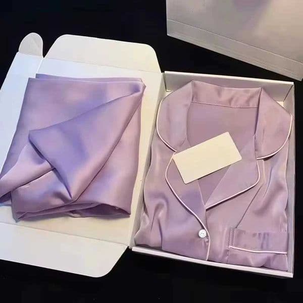 High Quty Ice Silk Light Luxury Pajamas Womens Pajama Spring and Autumn Style Long Sleeve Home Set Satin Nightwear Sleepwear C260327