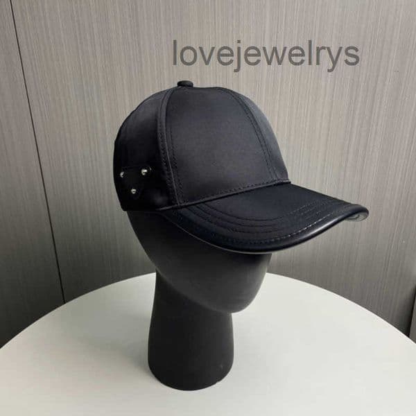 baseball cap women Designer luxurious and stylish classic triangle sun men simple letter baseball cap classic summer adjustable strap comes with a gift box