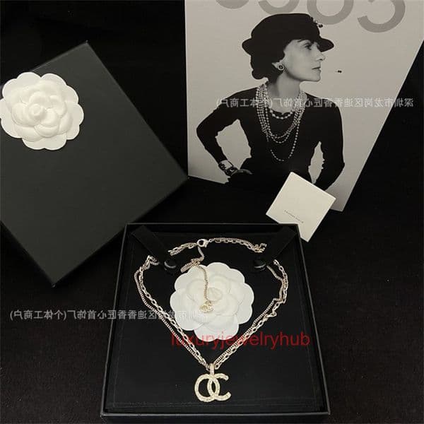 designer cc pearls necklace Embossed set series necklace womens bracelet classic stud earrings brooch trendy channels necklace