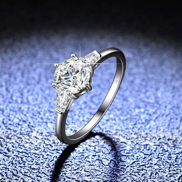 D color moissanite ring for women sterling silver 1 ct various popular styles same model as Tang Yixin's ring wedding live stream supply